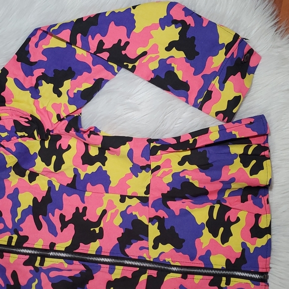 neon camo ruffle zip cardigan - Picture 3 of 9